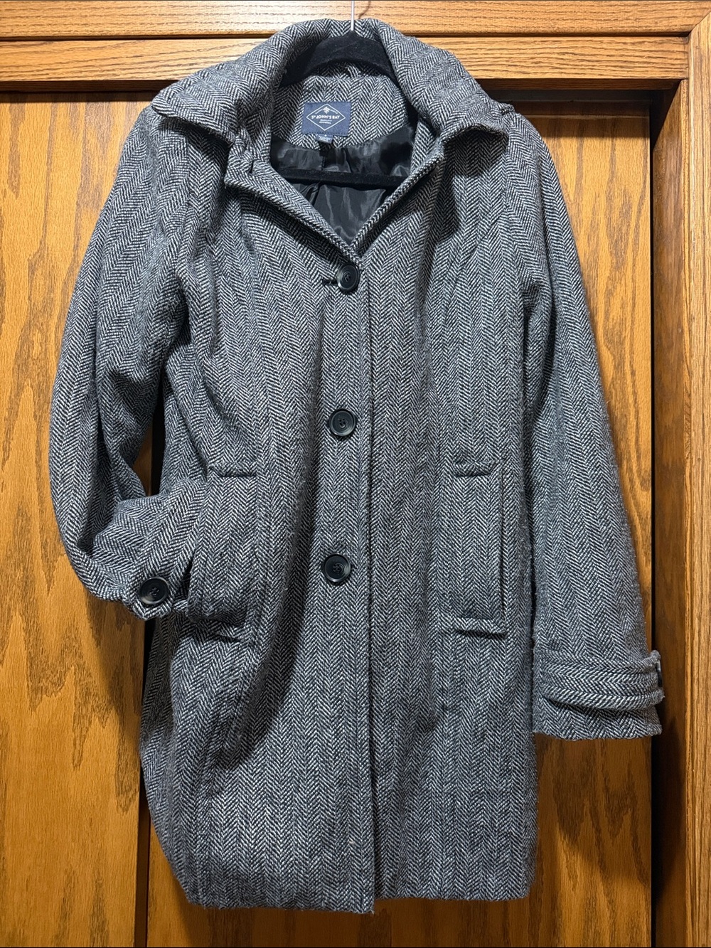 Women’s Herringbone Pea Coat - Tailored Wool-Blend Overcoat with scarf